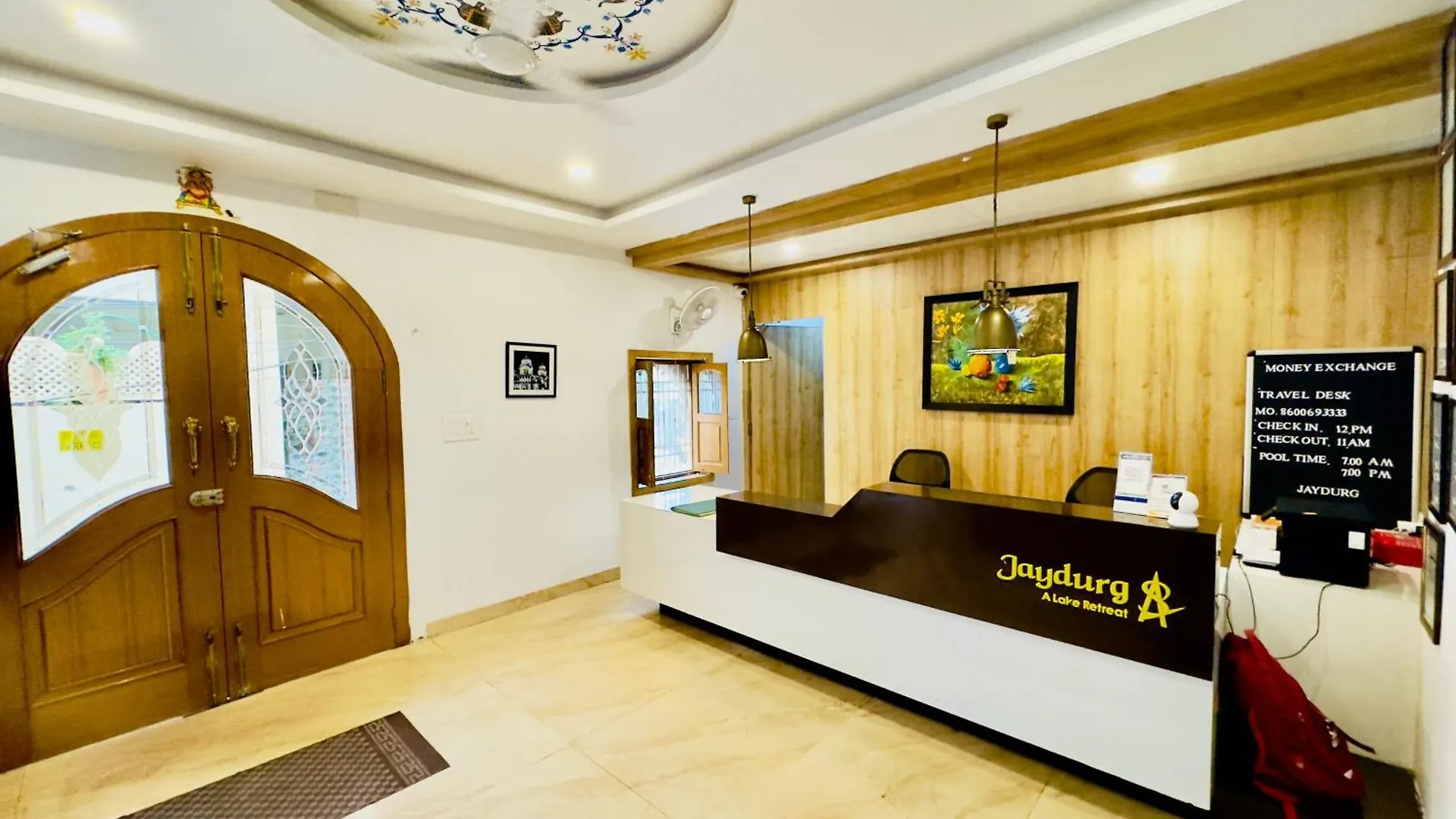 Hotel Jaydurg A Lake Retreat - A Lakeside Hotel - Lakeview Rooftop Cafe - Swimming Pool Udaipur